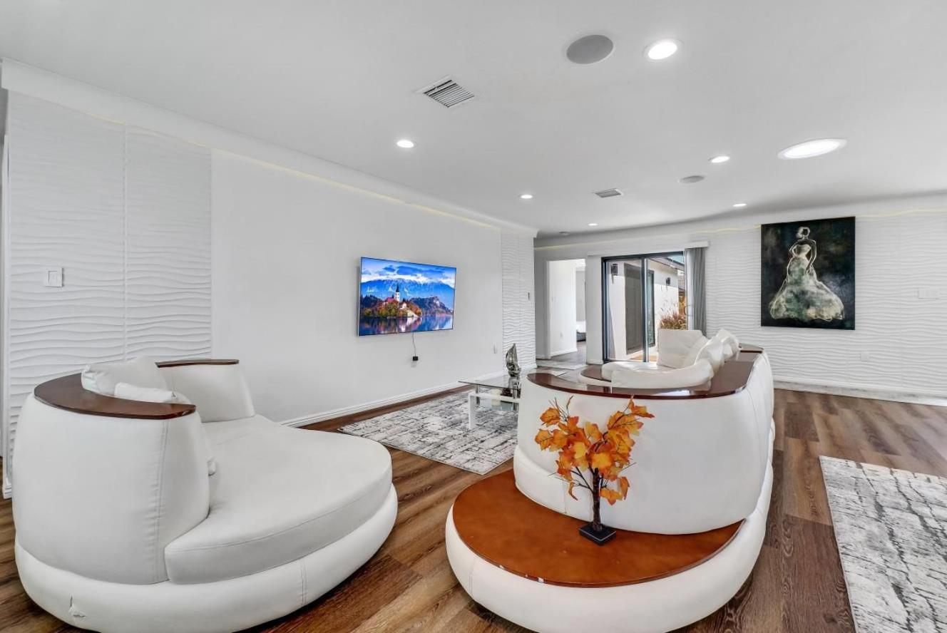 Luxury 4 Bedroom Villa Huntington Beach Exterior photo