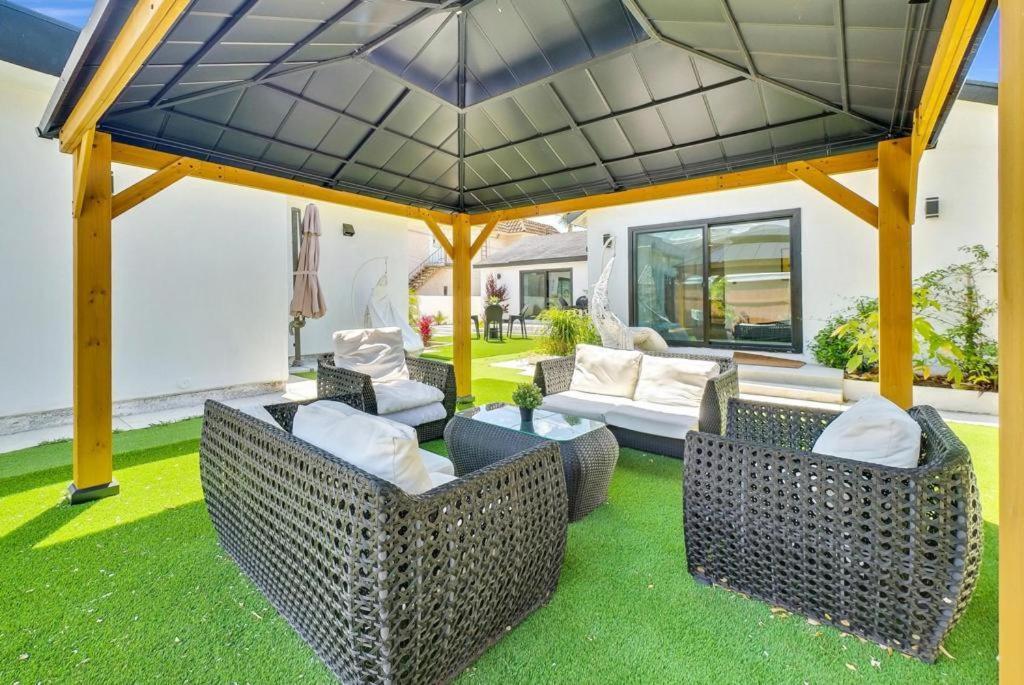 Luxury 4 Bedroom Villa Huntington Beach Exterior photo